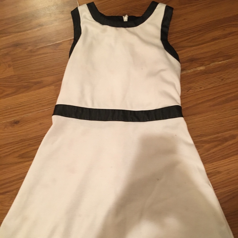 Cute dress for little girls